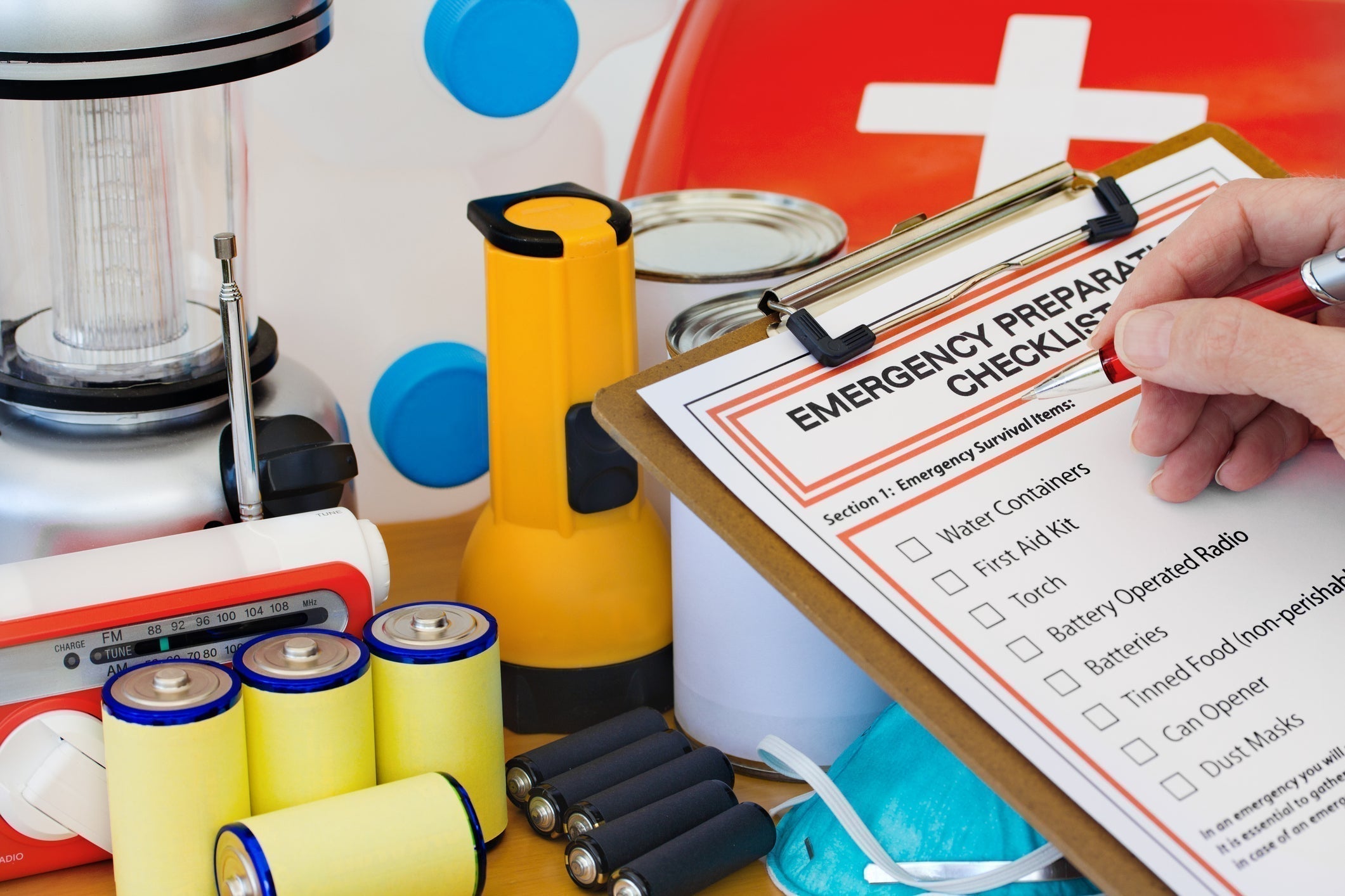 10 Essentials for Your Emergency Kit