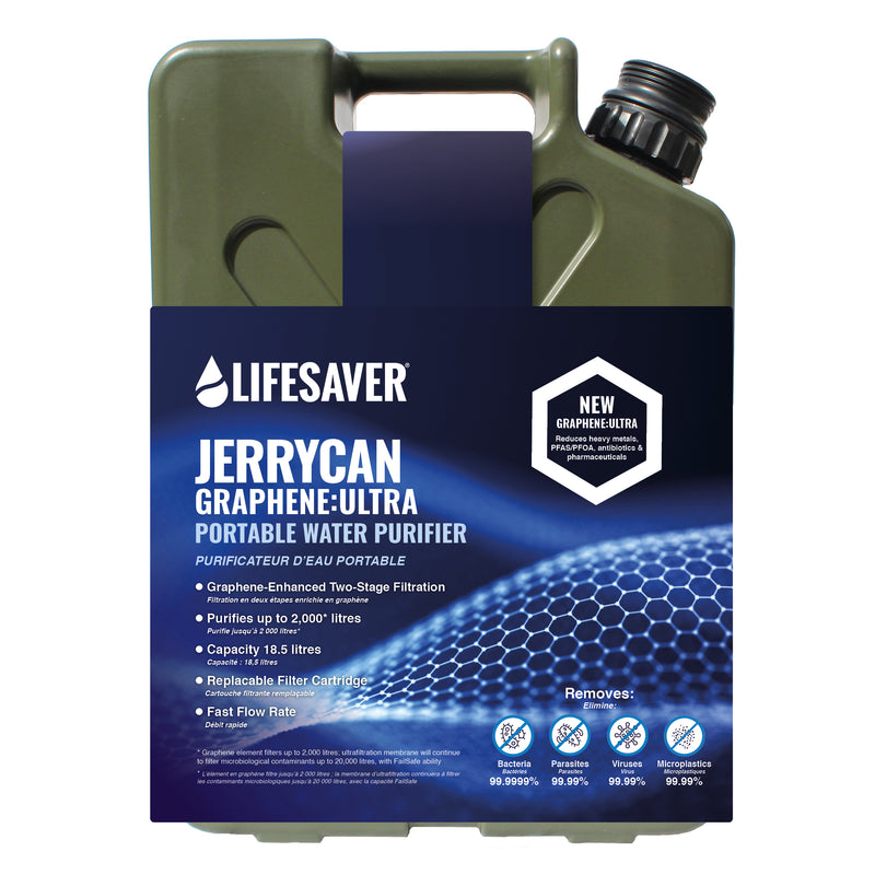 Cargue la imagen en el visor de la galería, Green Lifesaver Jerrycan Graphene-Ultra portable water purifier on a white background
